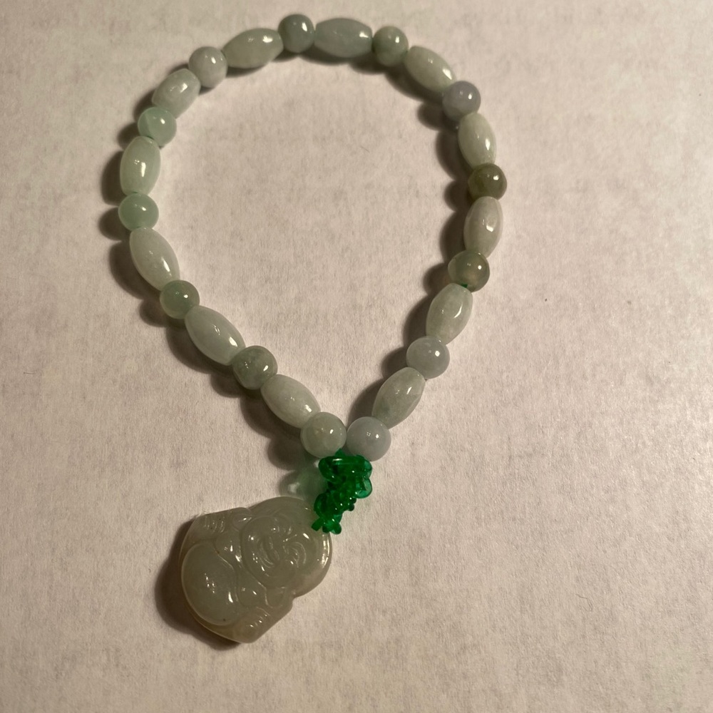🌹This luck Buddha bracelet is real jade.🌹